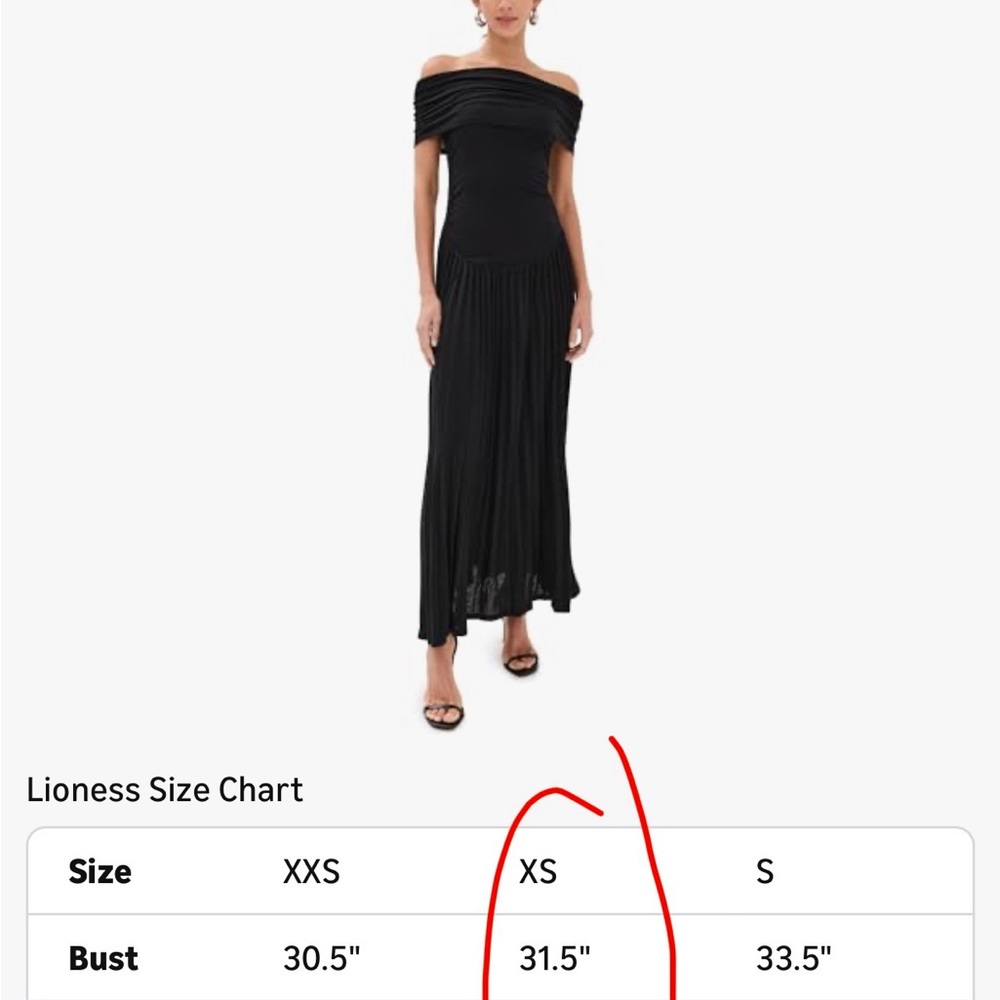 XS Lioness Black Off-Shoulder Pleated Maxi Dress